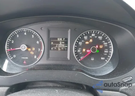 2014 Volkswagen Jetta 1.8T Se z USA, uszkodzony, nr VIN 3VWD17AJXEM307126